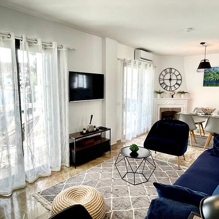 Riviera By The Beach 2 Bedroom Apartment Sitio de Calahonda Exterior photo