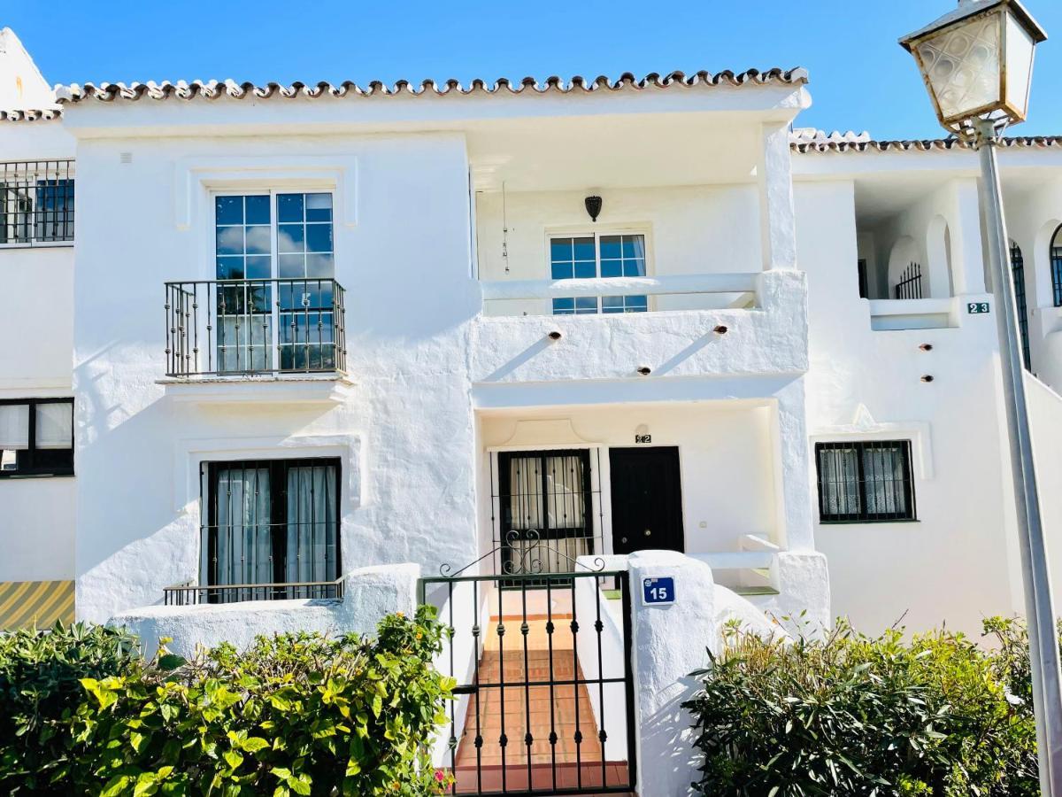 Riviera By The Beach 2 Bedroom Apartment Sitio de Calahonda Exterior photo