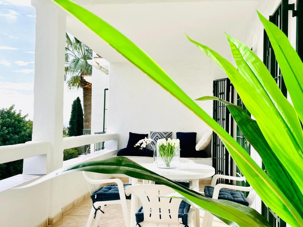 Riviera By The Beach 2 Bedroom Apartment Sitio de Calahonda Exterior photo