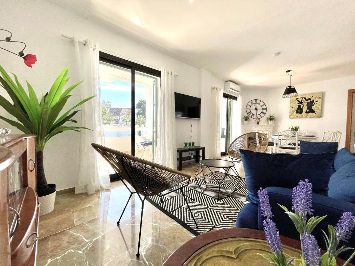Riviera By The Beach 2 Bedroom Apartment Sitio de Calahonda Exterior photo