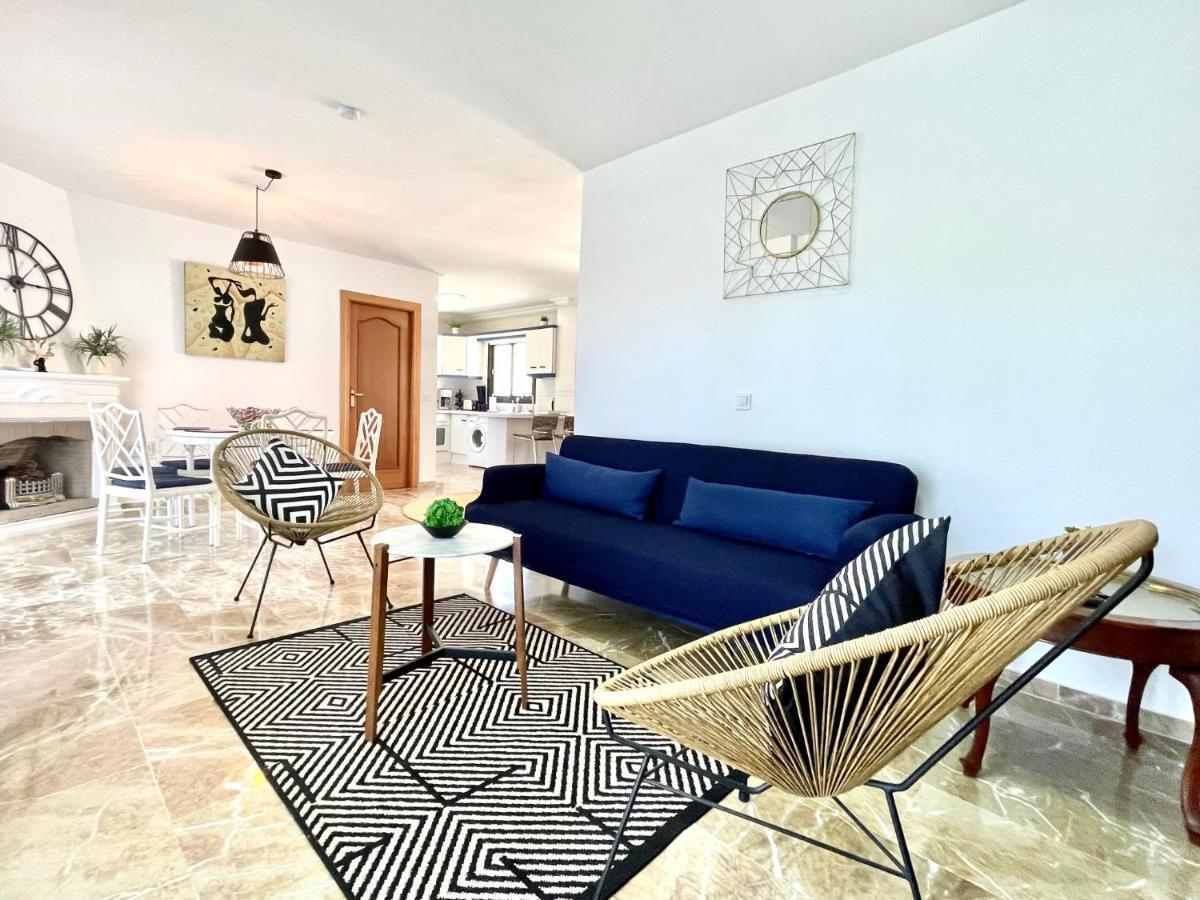 Riviera By The Beach 2 Bedroom Apartment Sitio de Calahonda Exterior photo