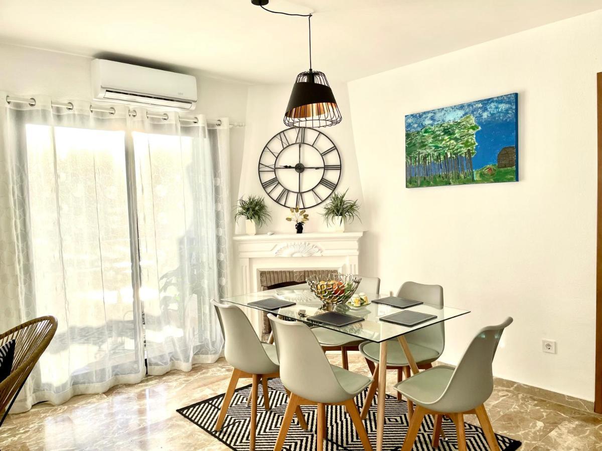 Riviera By The Beach 2 Bedroom Apartment Sitio de Calahonda Exterior photo