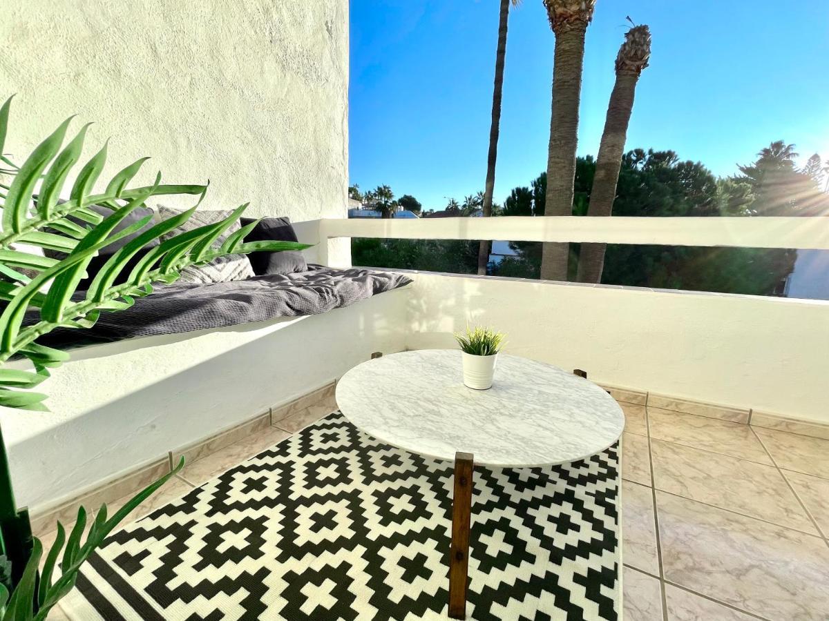 Riviera By The Beach 2 Bedroom Apartment Sitio de Calahonda Exterior photo