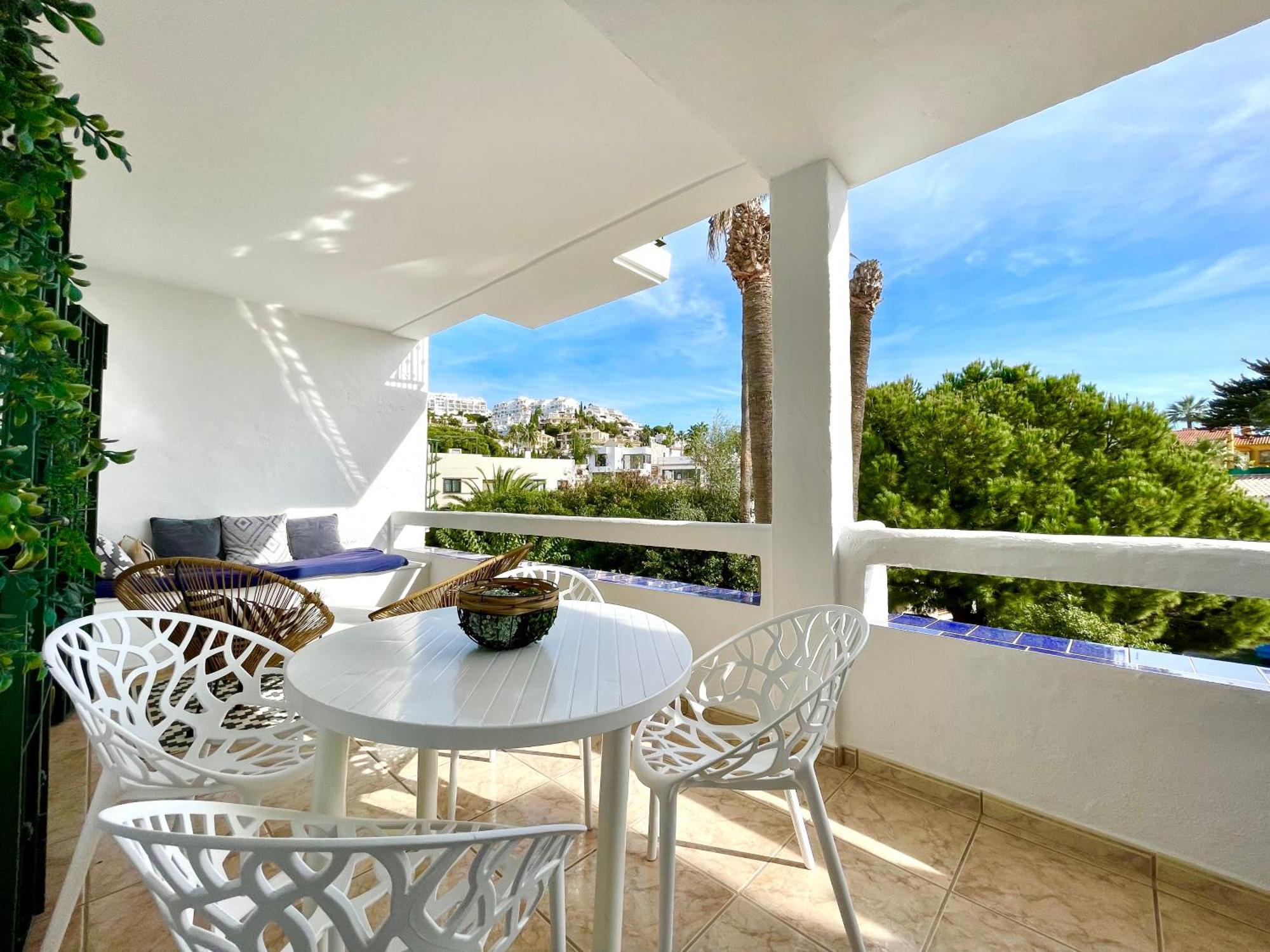 Riviera By The Beach 2 Bedroom Apartment Sitio de Calahonda Exterior photo